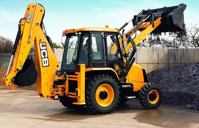 Экскаватор-погрузчик JCB